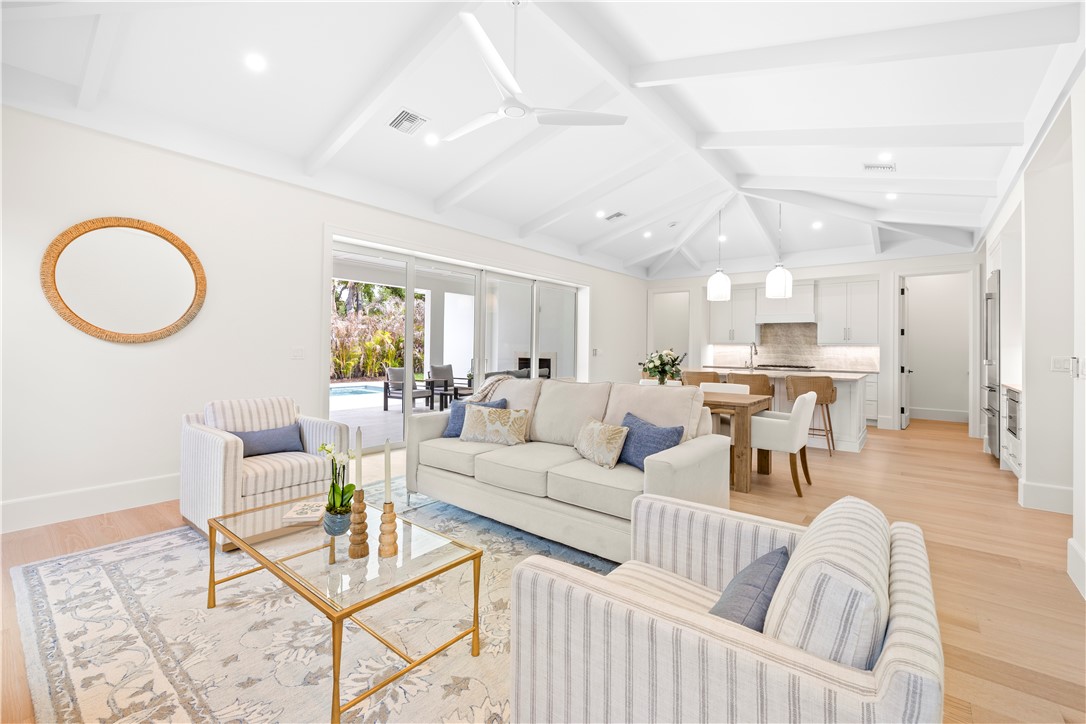 775 Acacia Road Vero Beach, FL 32963 - Photo 5 of 35