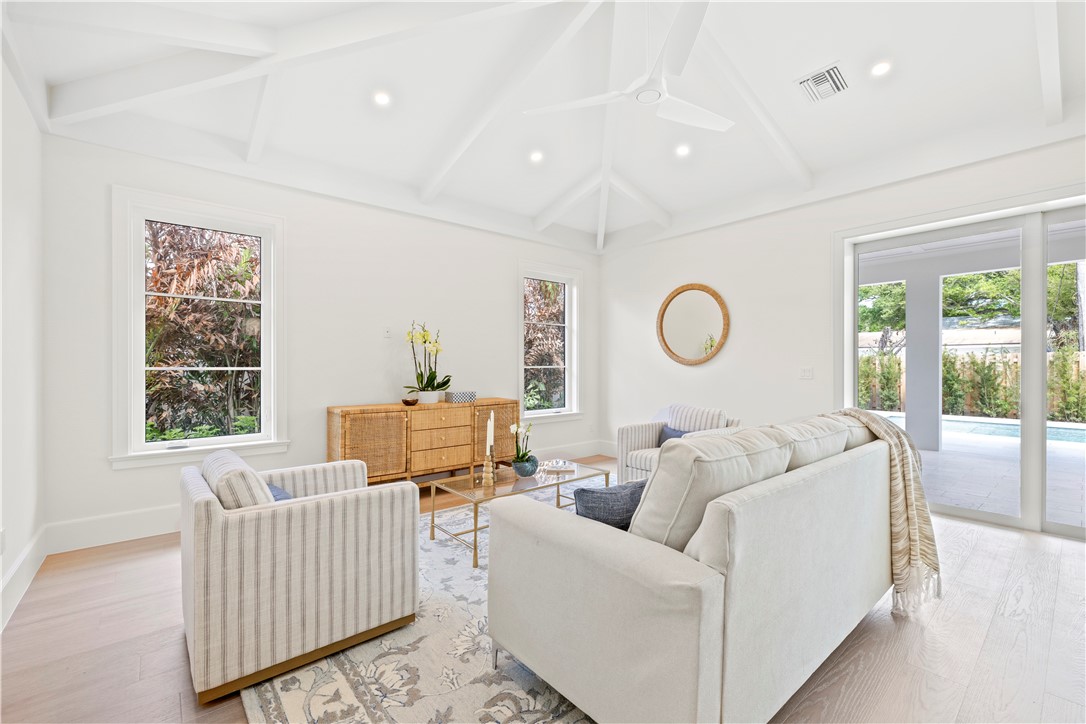 775 Acacia Road Vero Beach, FL 32963 - Photo 6 of 35