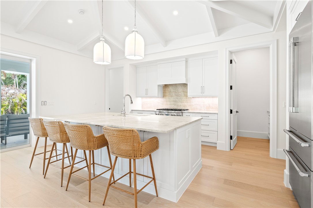 775 Acacia Road Vero Beach, FL 32963 - Photo 10 of 35