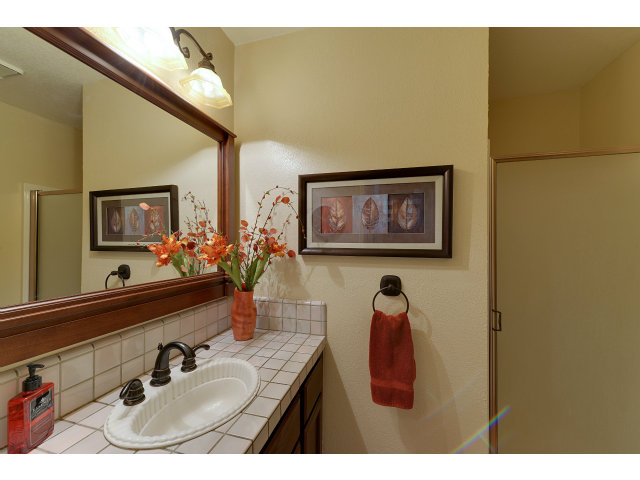 8760 Learnard Way Gilroy, CA 95020 - Photo 14 of 23 Gallery Image 14