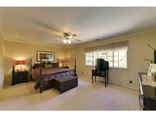 8760 Learnard Way Gilroy, CA 95020 - Photo 18 of 23 Gallery Image 18