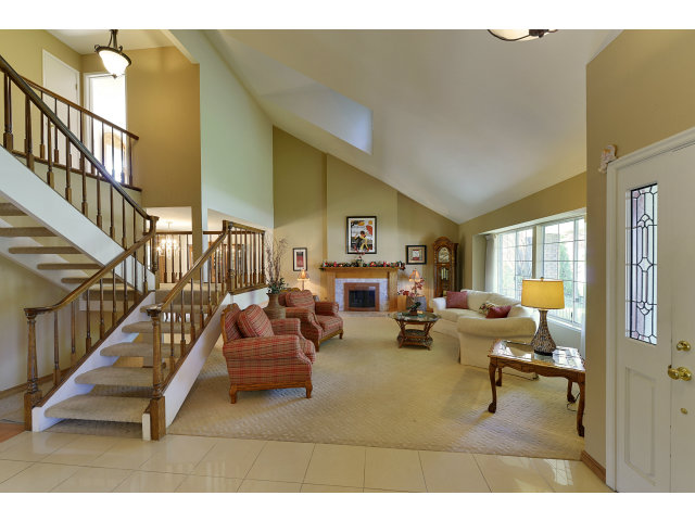 8760 Learnard Way Gilroy, CA 95020 - Photo 4 of 23 Gallery Image 4