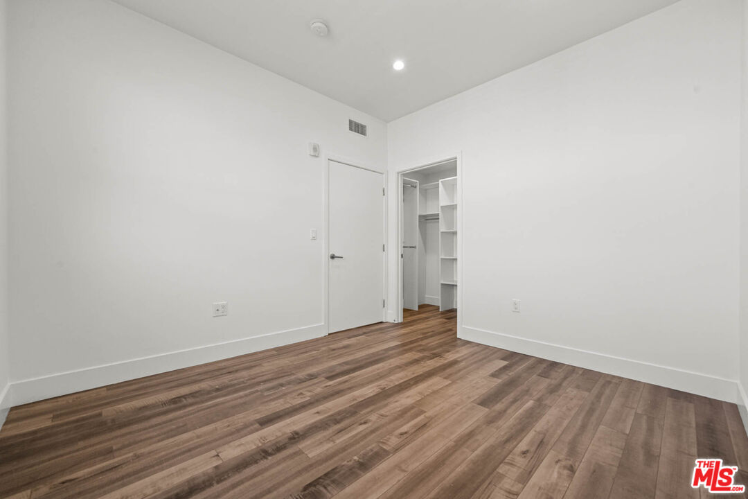 1215 South Bedford Street, Unit 105 Los Angeles, CA 90035 - Photo 14 of 27 a view of an empty room