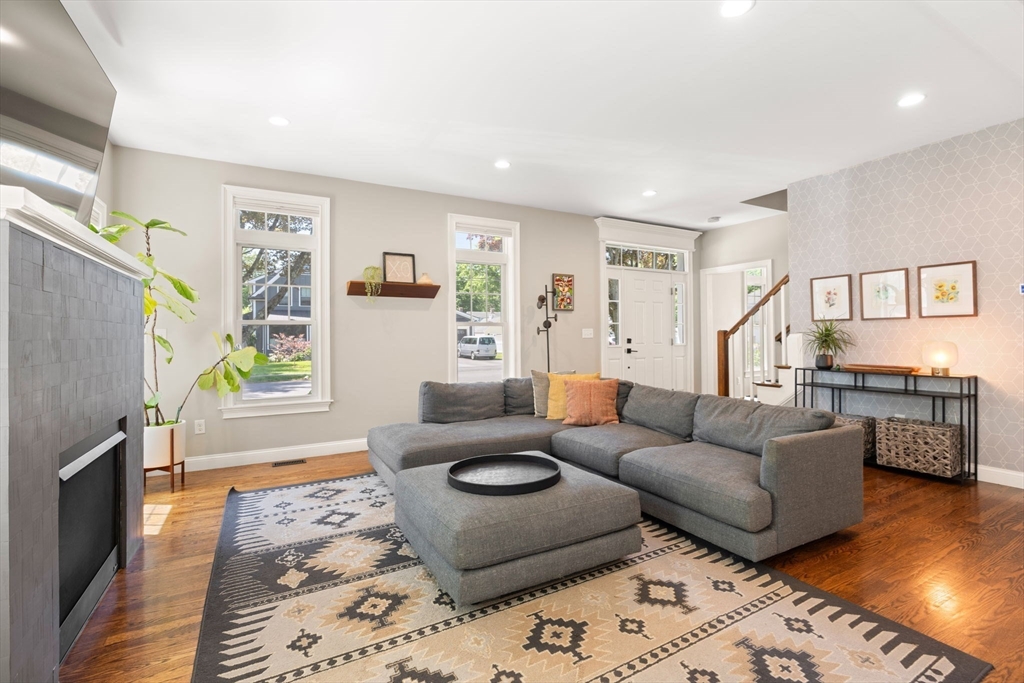 3 Beverly Road Natick, MA 01760 - Photo 8 of 33 Gallery Image 8
