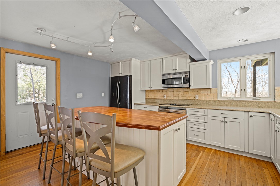 33 Rocky Hill Road Scituate, RI 02857 - Photo 5 of 49 Main House Kitchen 2