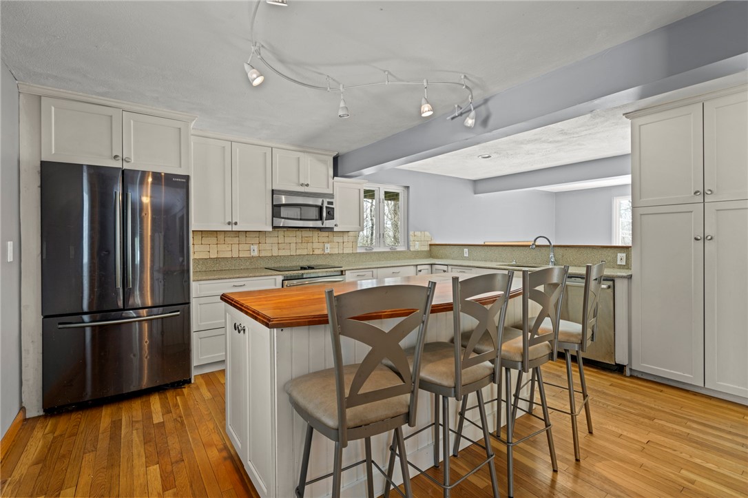 33 Rocky Hill Road Scituate, RI 02857 - Photo 7 of 49 Main House Kitchen 3
