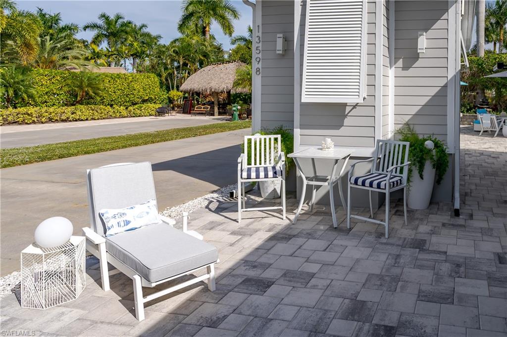 13598 Snapper Lane Naples, FL 34114 - Photo 4 of 40