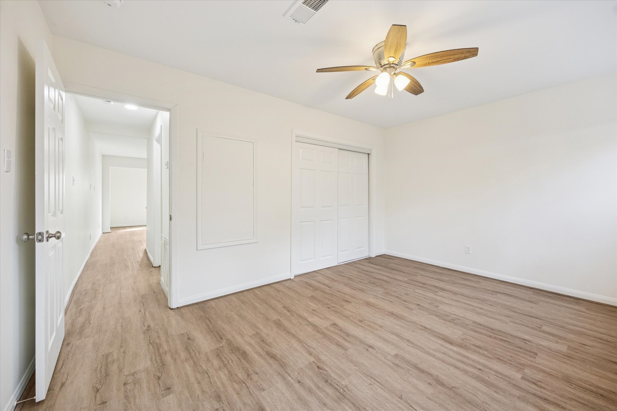 1011 West 10th Street, Unit 4 Houston, TX 77008 - Photo 7 of 11