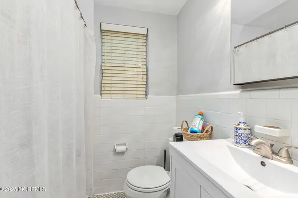 $2,250 | 32 Manor Drive, Unit 303, Red Bank, NJ 07701