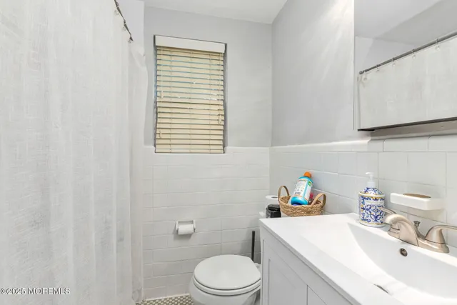 $2,250 | 32 Manor Drive, Unit 303, Red Bank, NJ 07701