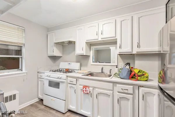 $2,250 | 32 Manor Drive, Unit 303, Red Bank, NJ 07701