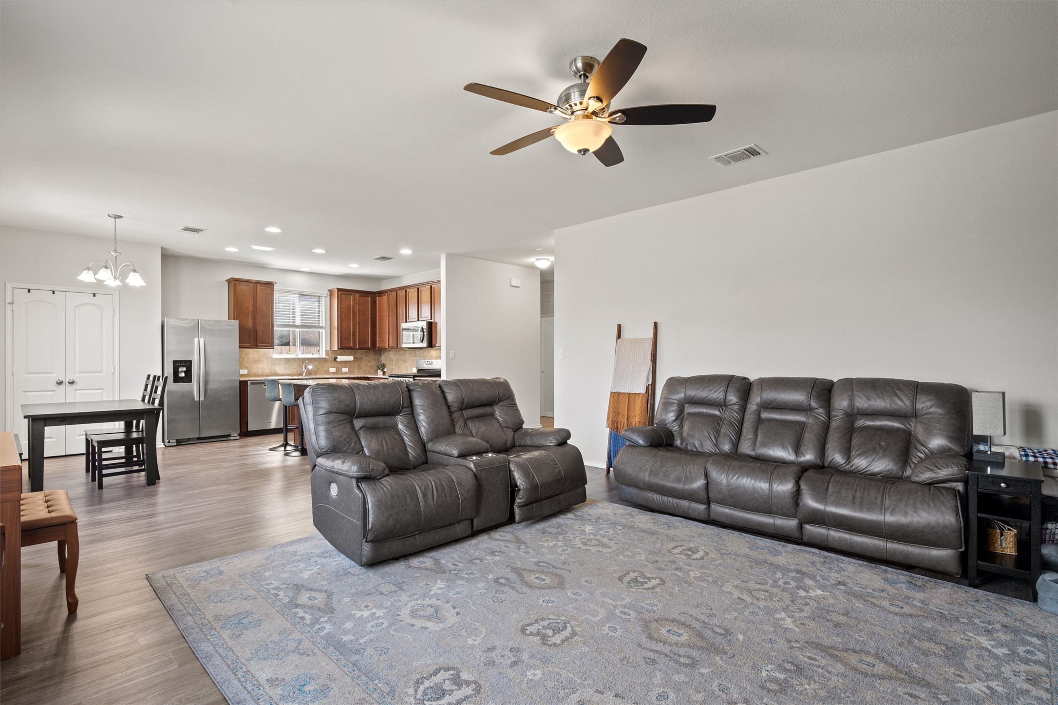 11816 Jackson Fls Way Manor, TX 78653 - Photo 8 of 40 a living room with furniture