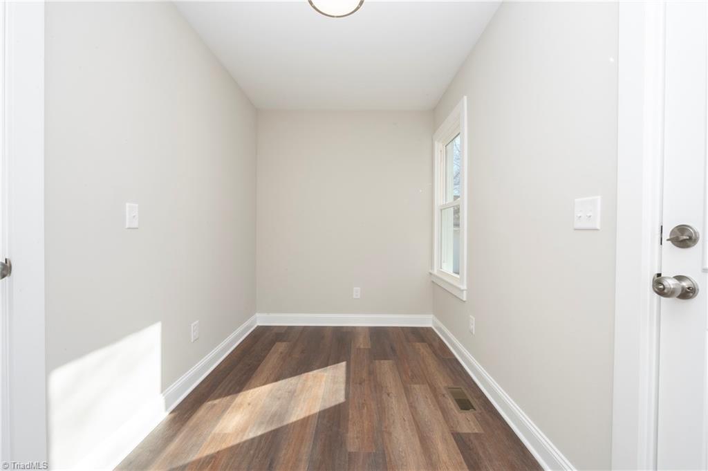 886 Thomas Road Lexington, NC 27295 - Photo 5 of 43 Gallery Image 5