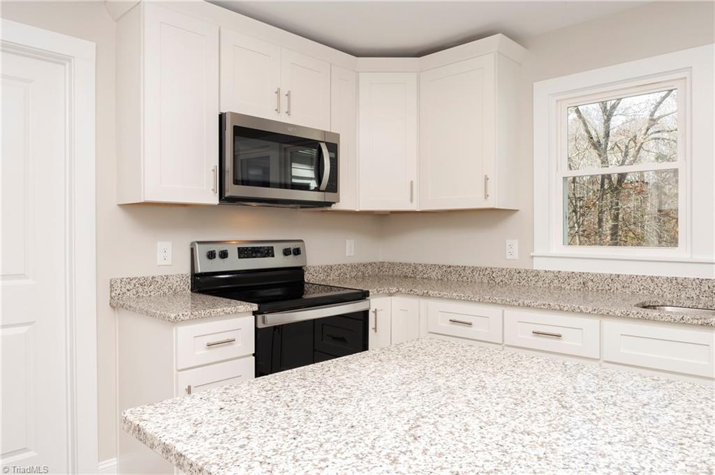 886 Thomas Road Lexington, NC 27295 - Photo 7 of 43 Gallery Image 7