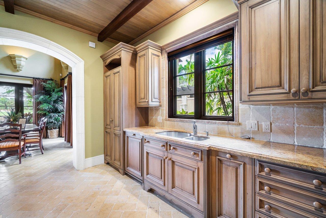 304 Villa Drive Jupiter, FL 33477 - Photo 13 of 48 015-304VillaDrive-Jupiter-FL-33477-SMALL