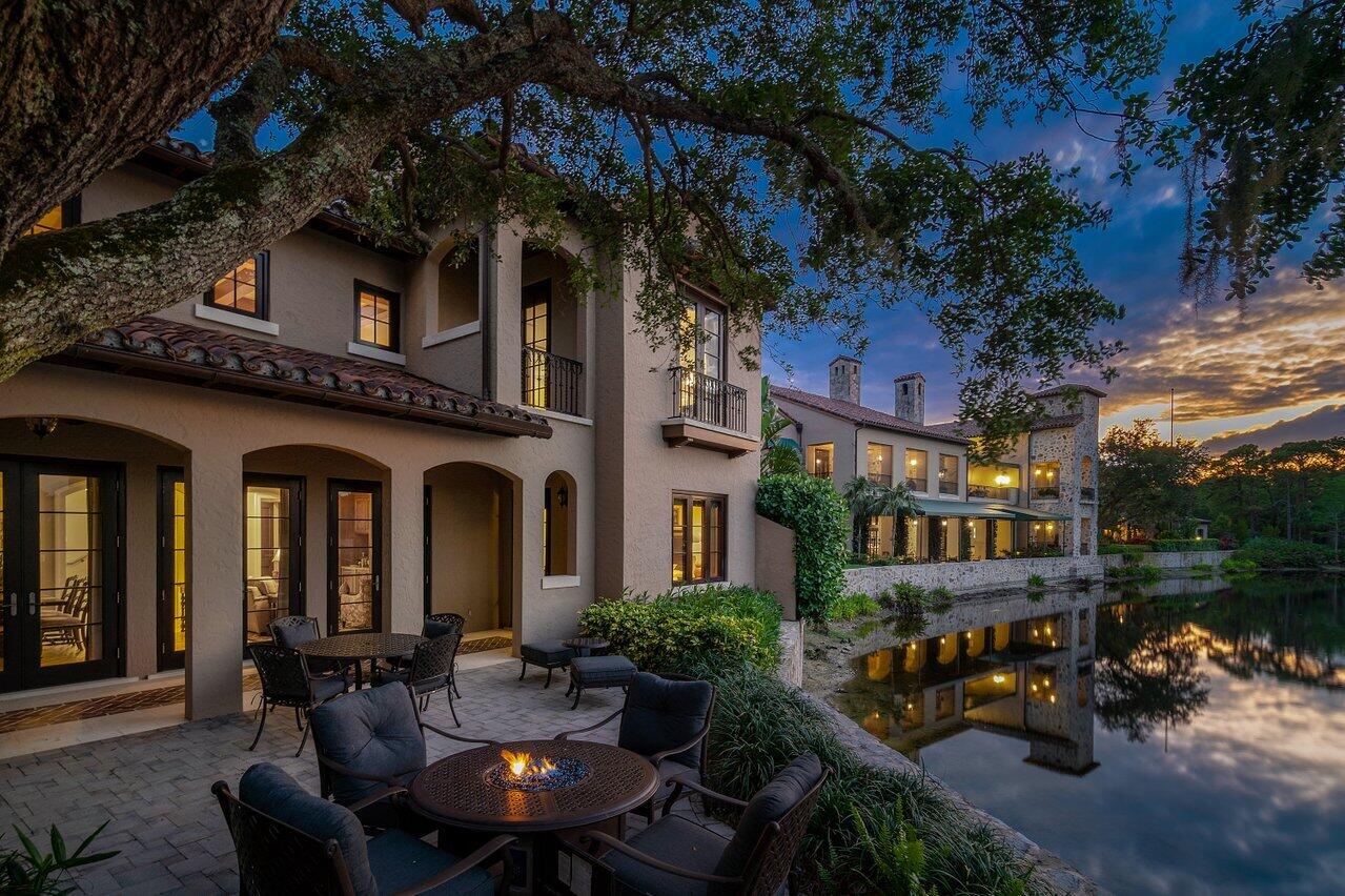 304 Villa Drive Jupiter, FL 33477 - Photo 19 of 48 054-304VillaDrive-Jupiter-FL-33477-SMALL