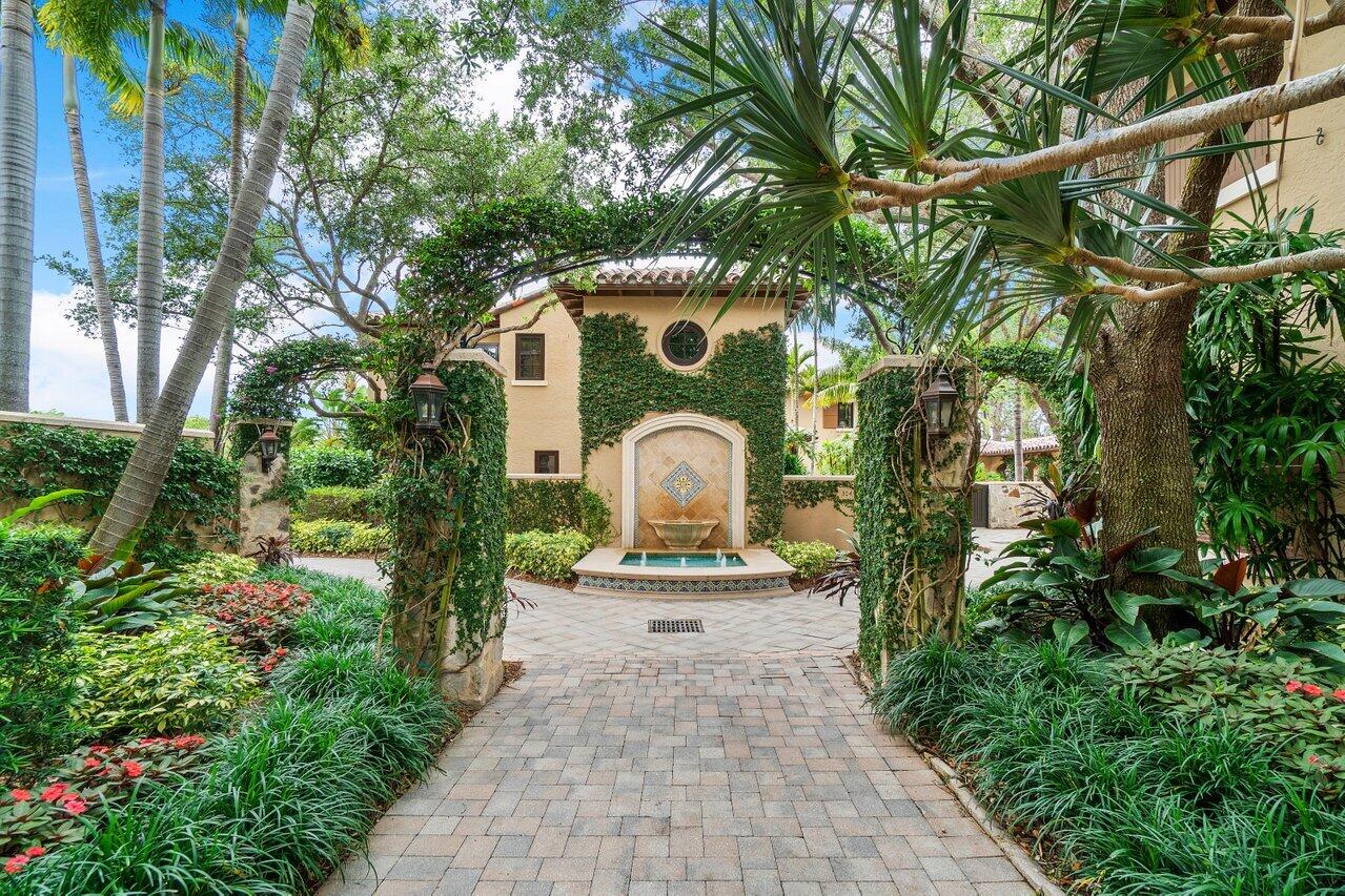 304 Villa Drive Jupiter, FL 33477 - Photo 47 of 48 005-304VillaDrive-Jupiter-FL-33477-SMALL