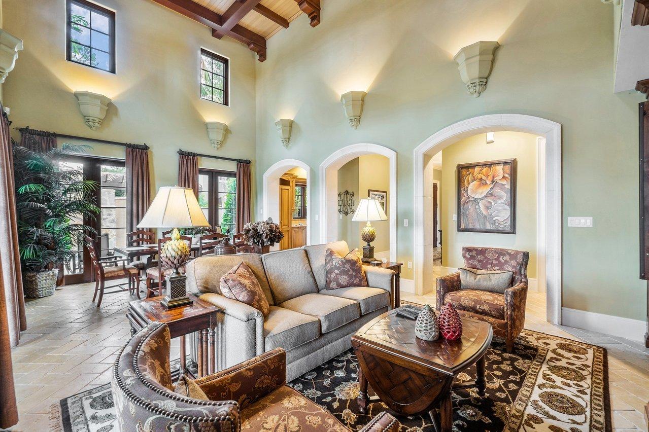 304 Villa Drive Jupiter, FL 33477 - Photo 9 of 48 011-304VillaDrive-Jupiter-FL-33477-SMALL