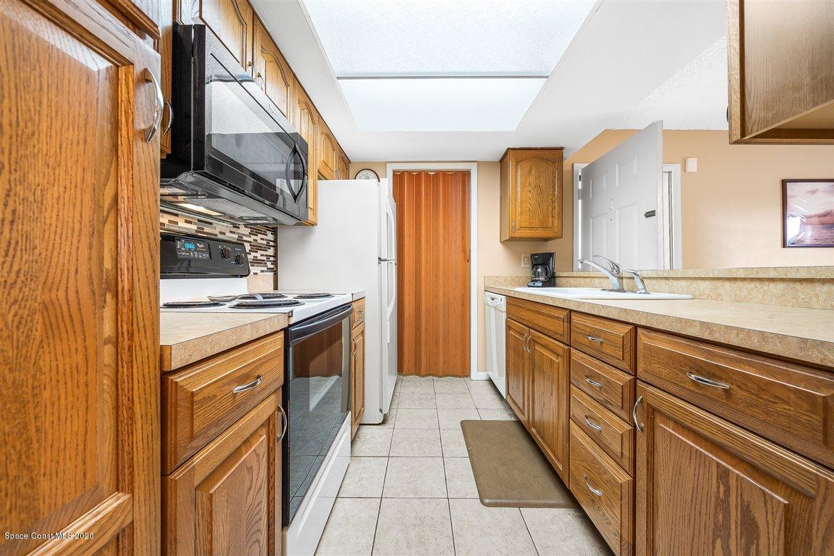 598 North Wickham Road, Unit 73 Melbourne, FL 32935 - Photo 15 of 33 17-DSC007067