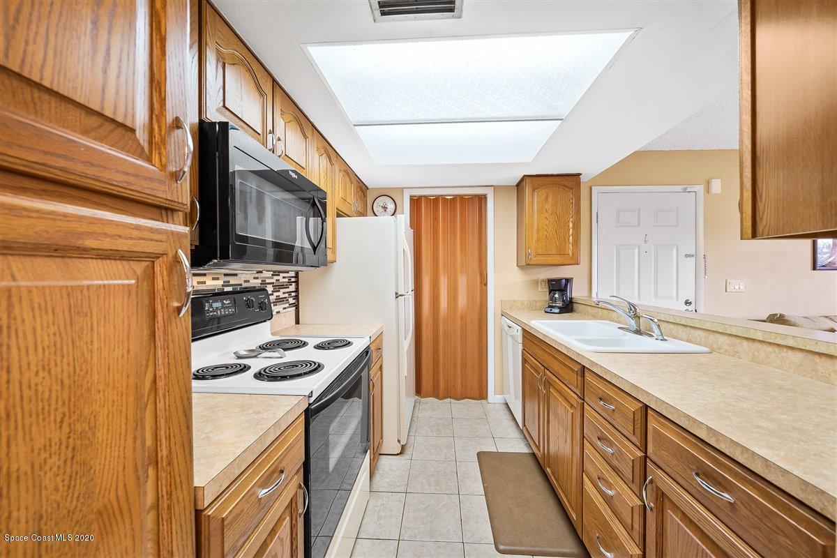 598 North Wickham Road, Unit 73 Melbourne, FL 32935 - Photo 24 of 33 23-DSC0073617