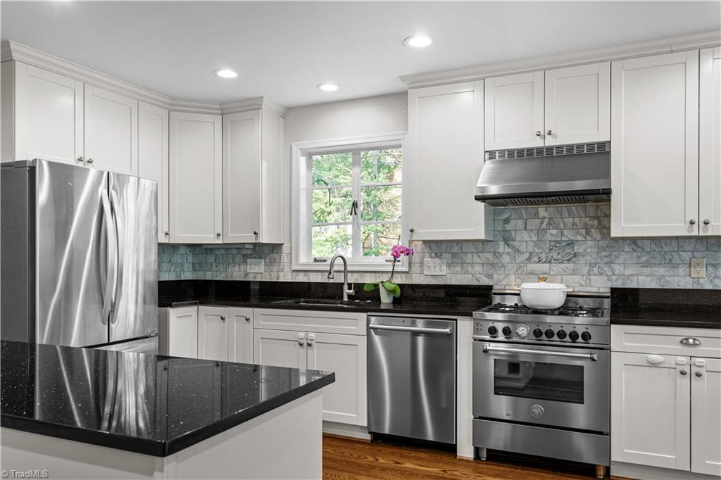719 Dover Road Greensboro, NC 27408 - Photo 19 of 44