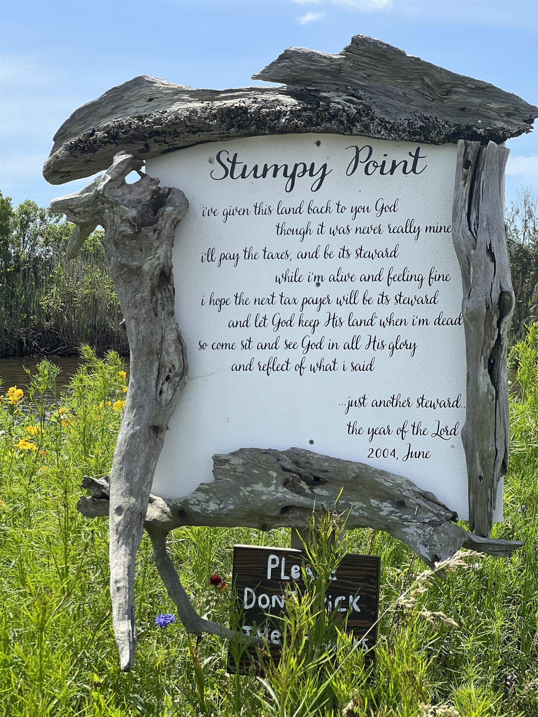 312 Bayview Drive Stumpy Point, NC 27978 - Photo 2 of 4