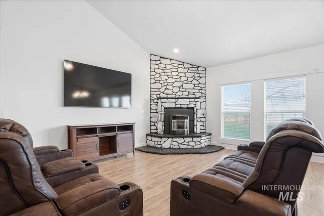 $889,000 | 292 Harris View Way, Melba, ID 83641