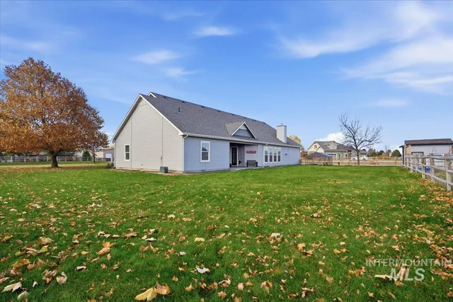 $889,000 | 292 Harris View Way, Melba, ID 83641