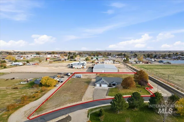 $889,000 | 292 Harris View Way, Melba, ID 83641