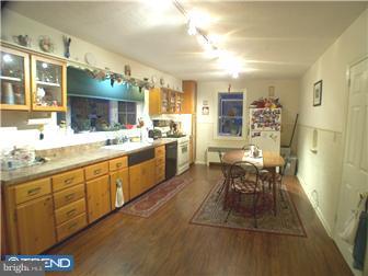 13440 Trevose Road Philadelphia, PA 19116 - Photo 6 of 12 Kitchen