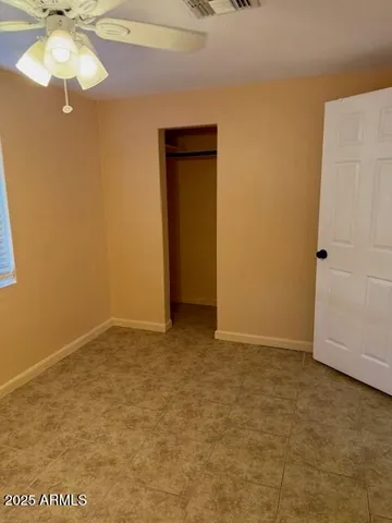 en view of an empty room