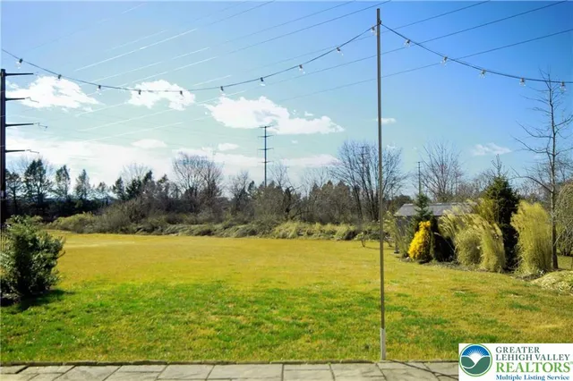 $2,500 | 5392 Spring Ridge Drive West, Lower Macungie Township, PA 18062