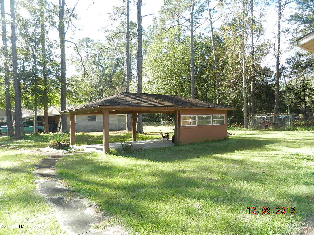 10232 Crystal Springs Road Jacksonville, FL 32221 - Photo 14 of 26 Patio