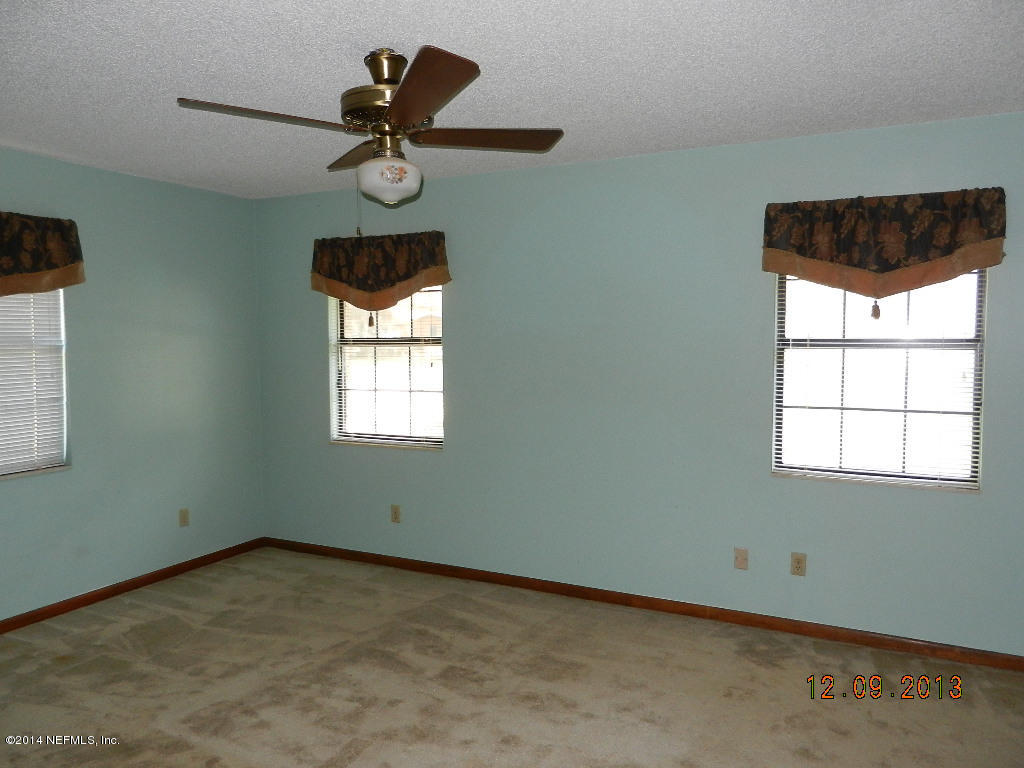 10232 Crystal Springs Road Jacksonville, FL 32221 - Photo 10 of 26 Bedroom 3