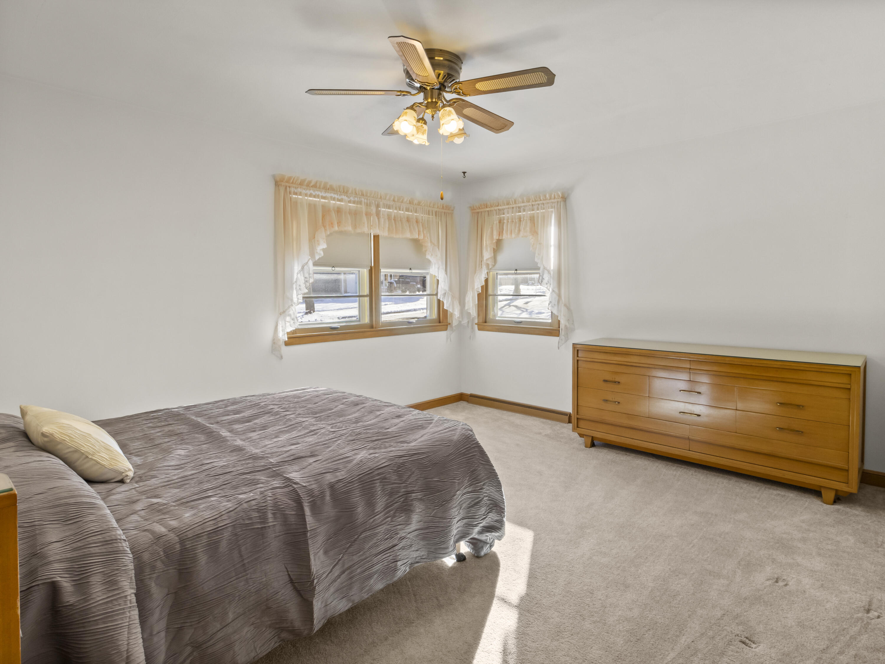 5701 West Stack Drive Milwaukee, WI 53219 - Photo 12 of 43 IMG_3099