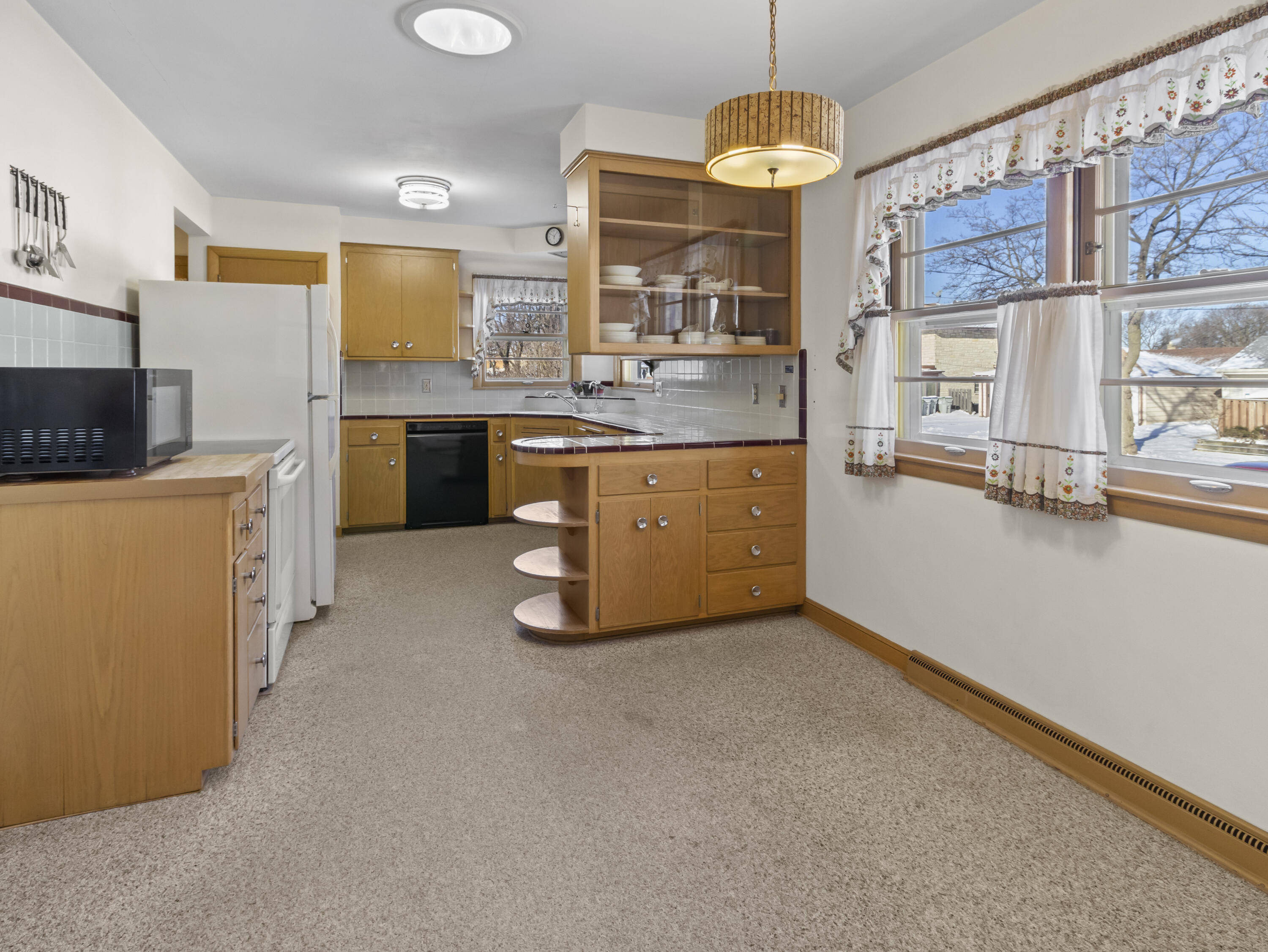 5701 West Stack Drive Milwaukee, WI 53219 - Photo 33 of 43 IMG_3066