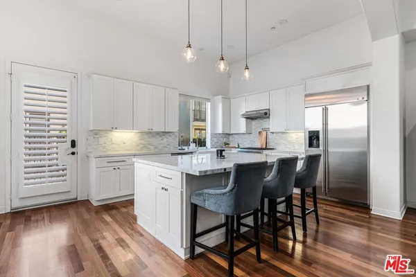 $12,650 | 5734 South Celedon Creek, Playa Vista, CA 90094