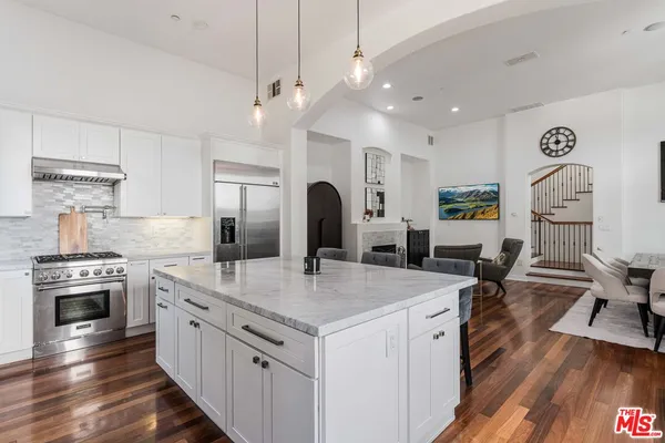 $12,650 | 5734 South Celedon Creek, Playa Vista, CA 90094