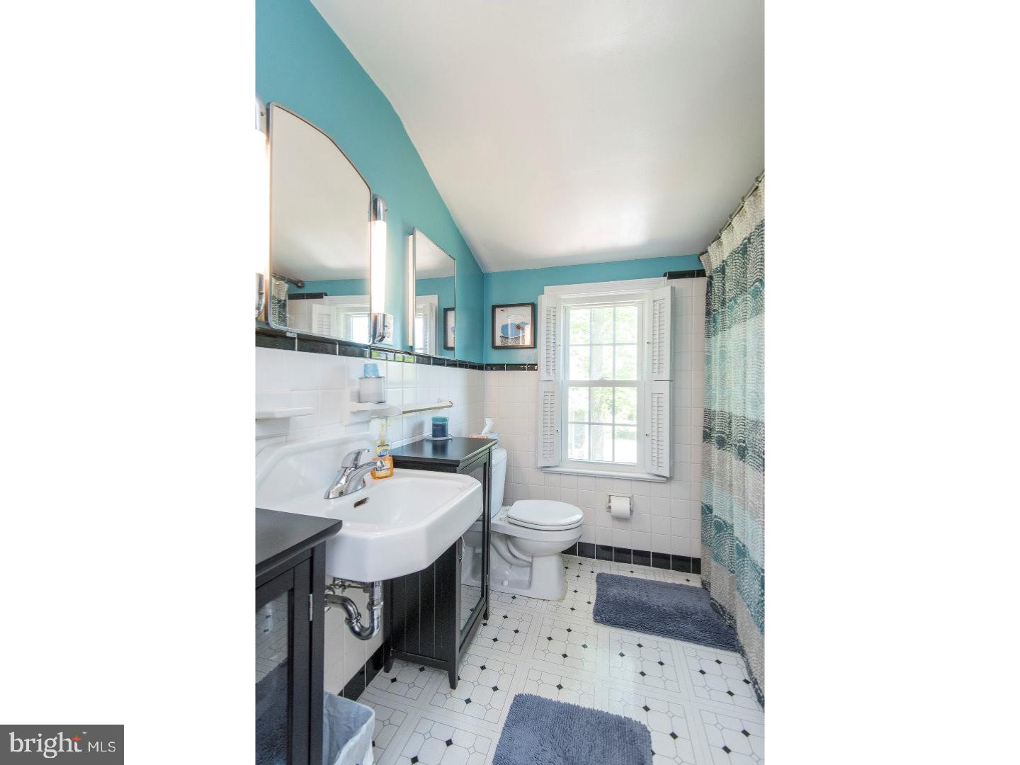 204 Dallam Road Newark, DE 19711 - Photo 20 of 25 Bathroom