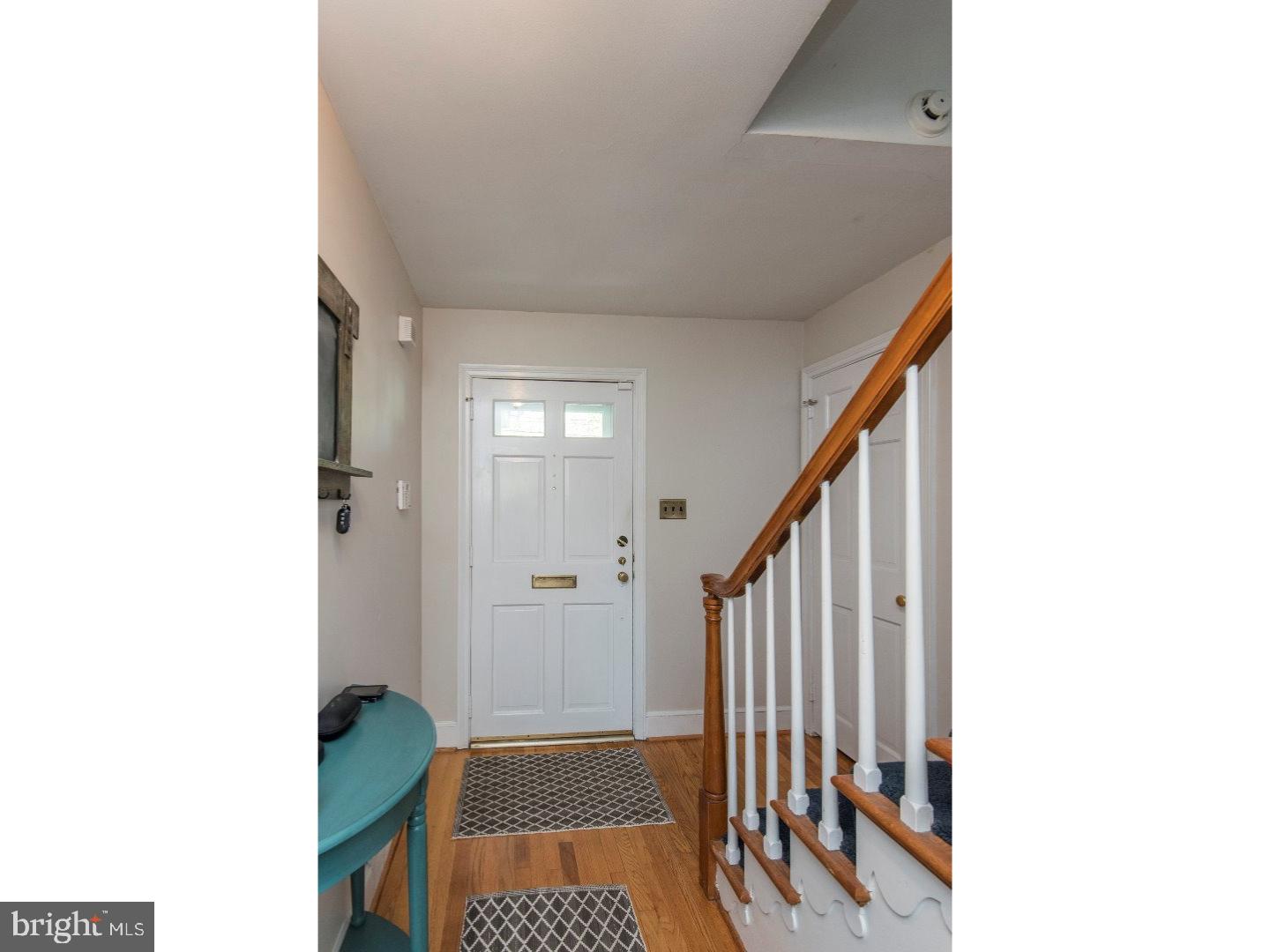 204 Dallam Road Newark, DE 19711 - Photo 6 of 25 Foyer