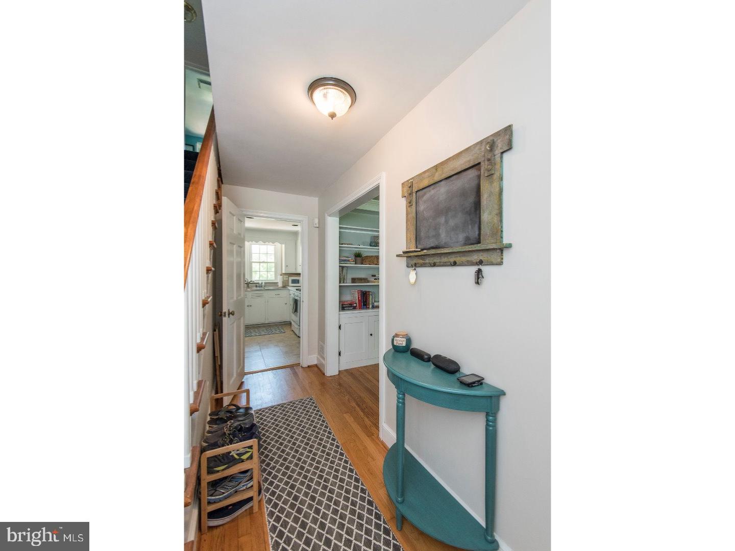 204 Dallam Road Newark, DE 19711 - Photo 7 of 25 Hallway