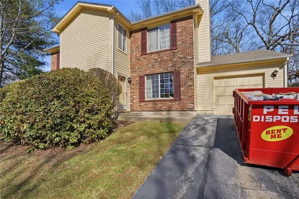 $325,000 | 56 Governors Hill, Unit 566, West Warwick, RI 02893