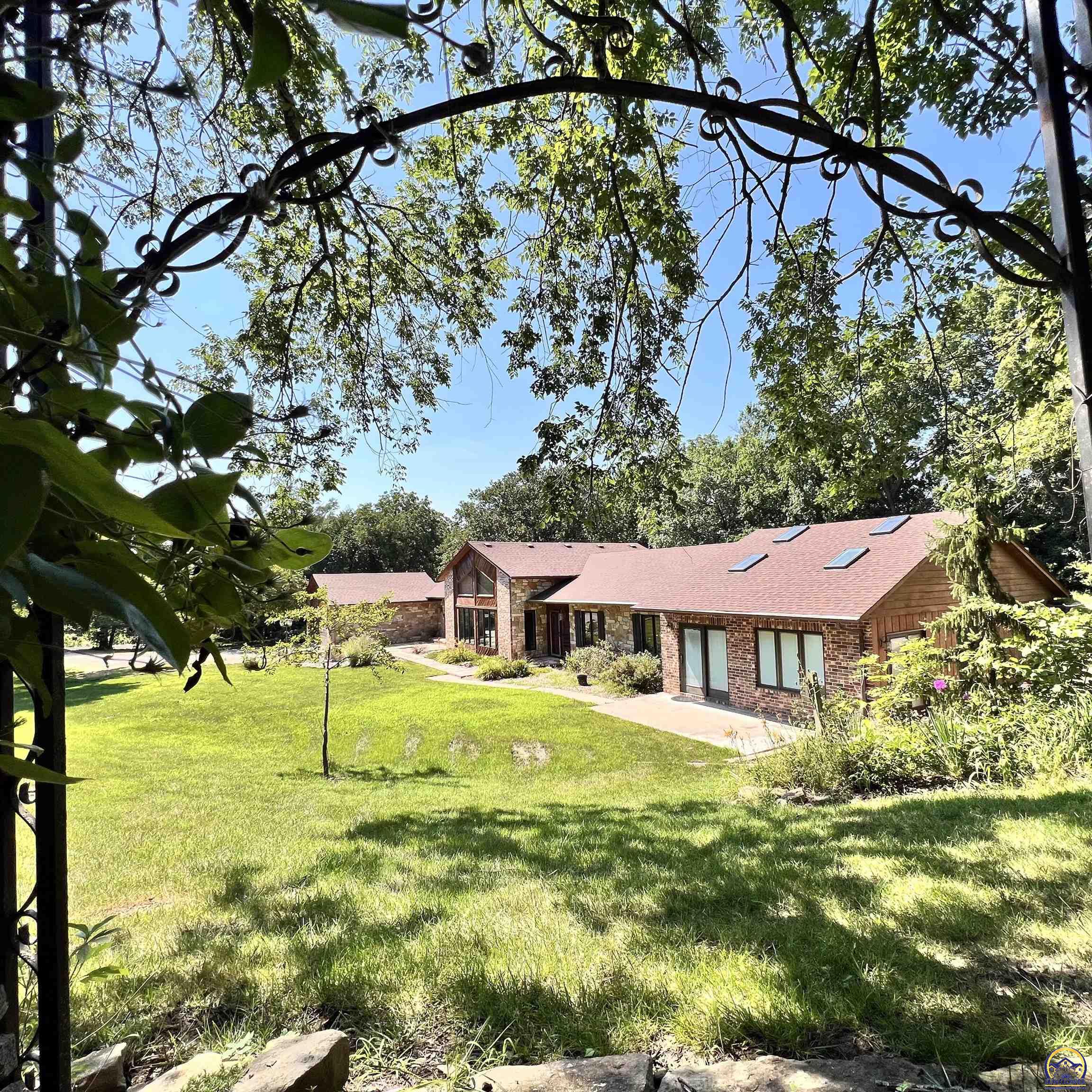 3840 Northeast Kimbal Road Topeka, KS 66617 - Photo 1 of 32