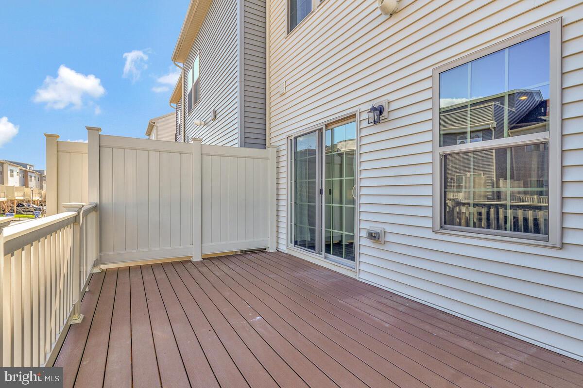 14934 Ring House Road Brandywine, MD 20613 - Photo 15 of 34 a view of a house with a balcony