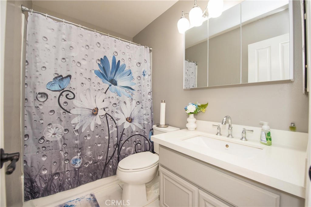 16344 West Sun Canyon Street Riverside, CA 92503 - Photo 36 of 51 Bath 4