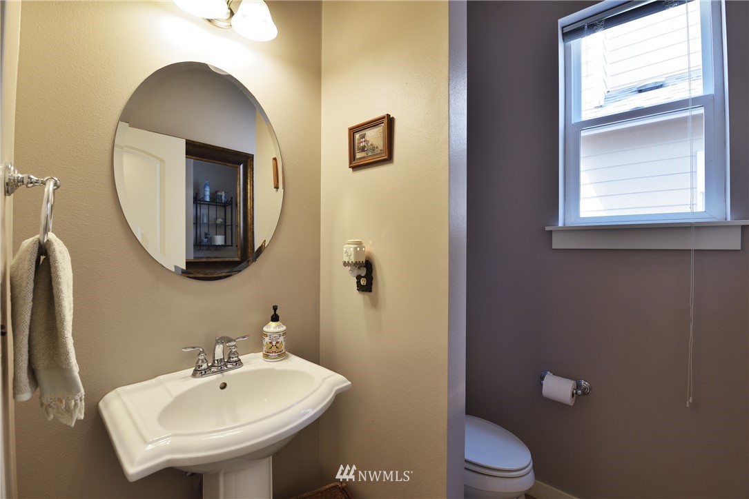 312 204th Place Southeast, Unit 15 Bothell, WA 98012 - Photo 5 of 23 Gallery Image 5