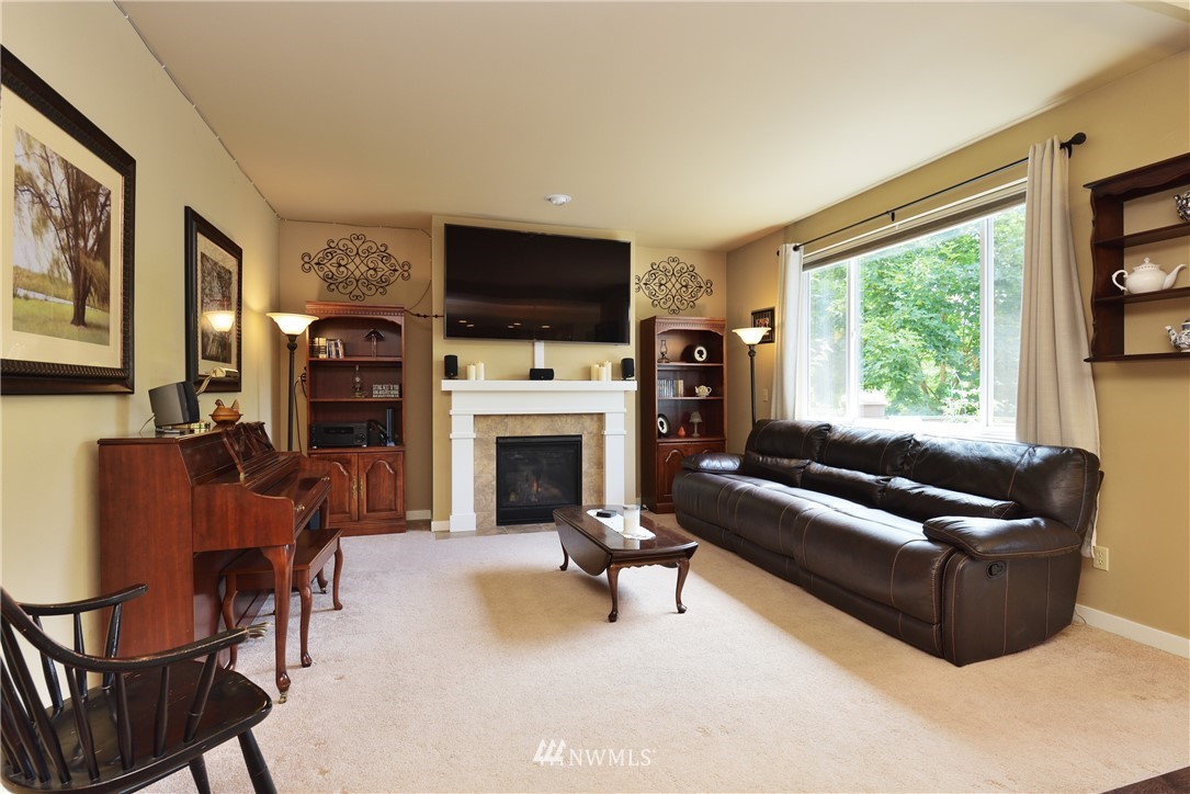 312 204th Place Southeast, Unit 15 Bothell, WA 98012 - Photo 7 of 23 Gallery Image 7