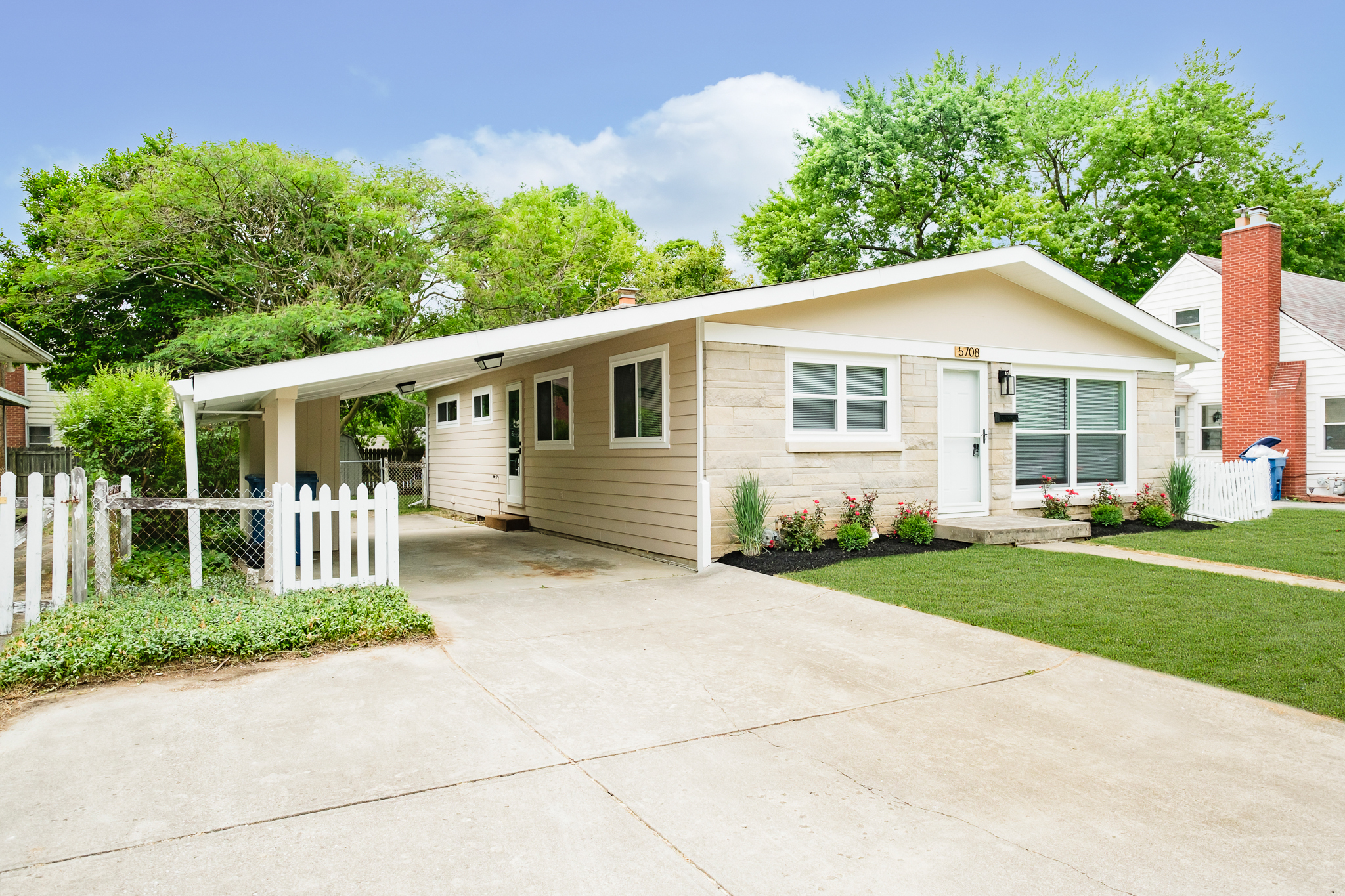 5708 North Rural Street Indianapolis, IN 46220 - Photo 2 of 29