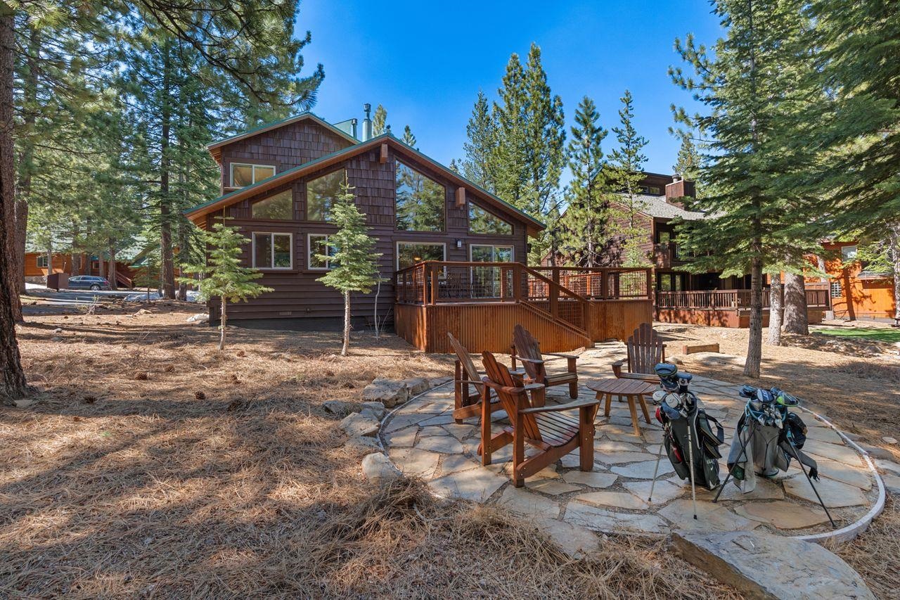 13456 Ski View Loop Truckee, CA 96161 - Photo 16 of 24 a view of a chairs and table in backyard