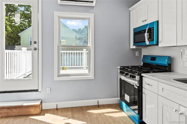 $2,900 | 51 Spring Street, Unit B, Oyster Bay, NY 11771